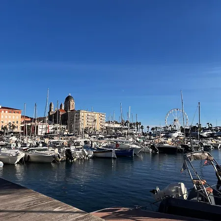 Hébergement de vacances Traumhafte Mit Einzigartigen Meerblick *