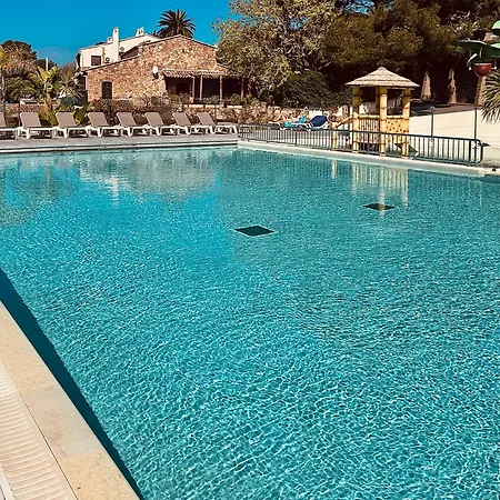 Будинок відпочинку Traumhafte Mit Einzigartigen Meerblick