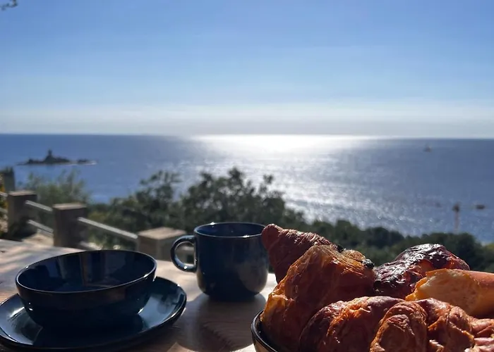 Traumhafte Mit Einzigartigen Meerblick Сasa de vacaciones